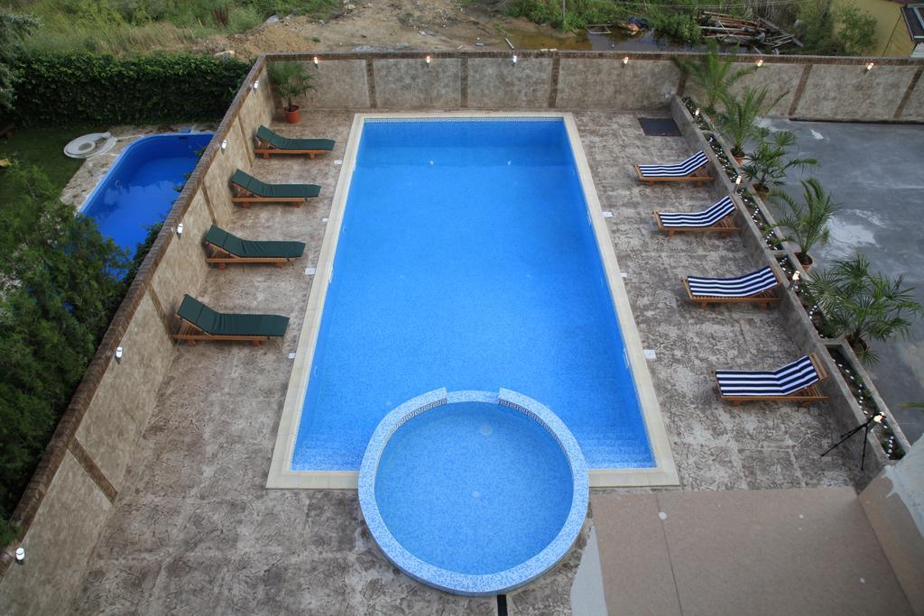 Hotel Cristal 那沃达利 外观 照片